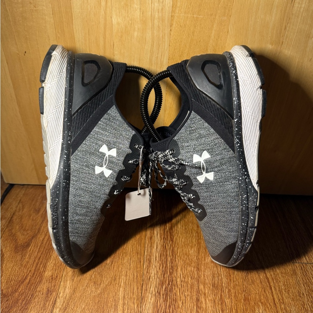 Under Armour Women's Black and Gray Athletic Shoes